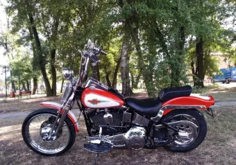 Harley-Davidson Springer - zdjęcie - klasyk
