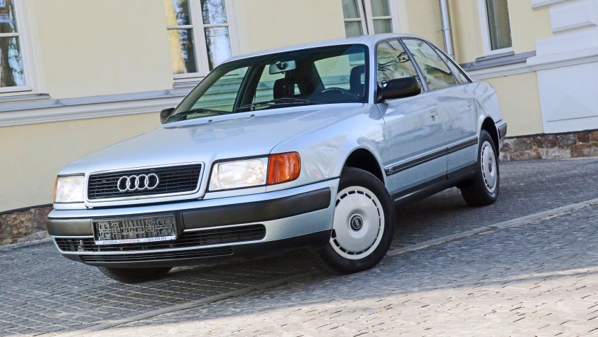 Audi 100 C4- Rok 1991 - Kolor Srebrny 