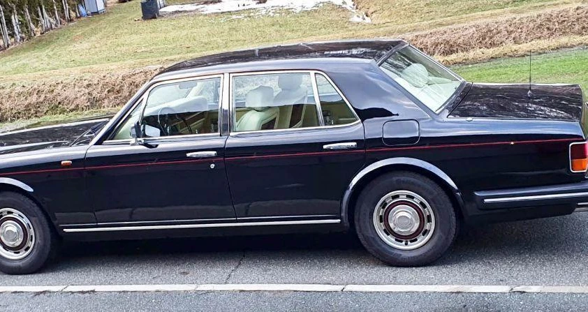 Bentley  Mulsanne- Rok 1984 - Kolor Czarny