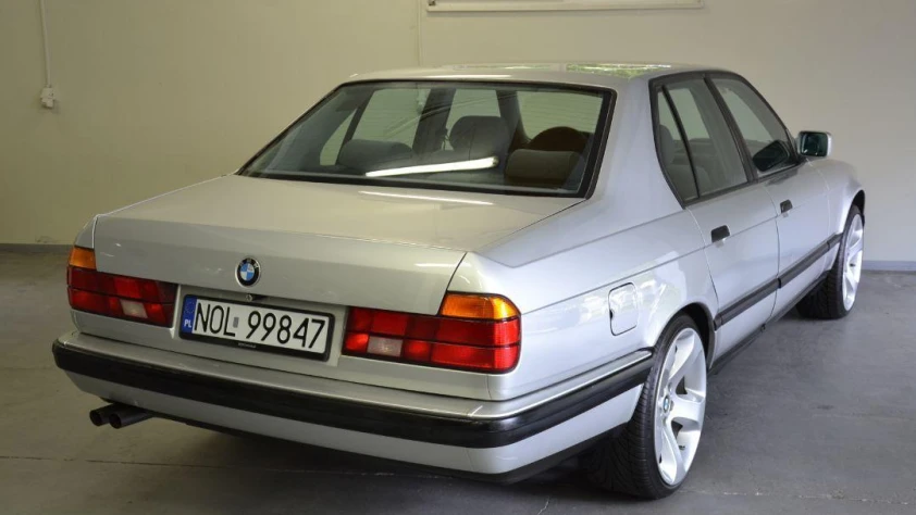 Bmw 735 e32