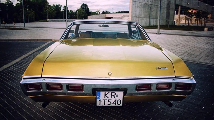 Chevrolet Caprice - Rok 1969 - Kolor Złoty