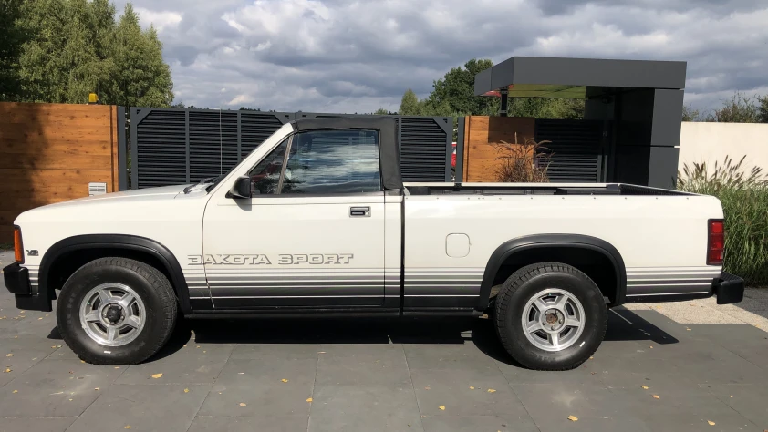 Dodge Dakota Sport Convertible- Rok 1989 - Kolor Biały