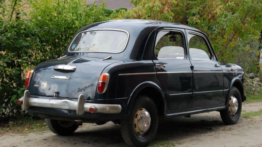 Fiat Steyr 1100- Rok 1957 - Kolor Niebieski