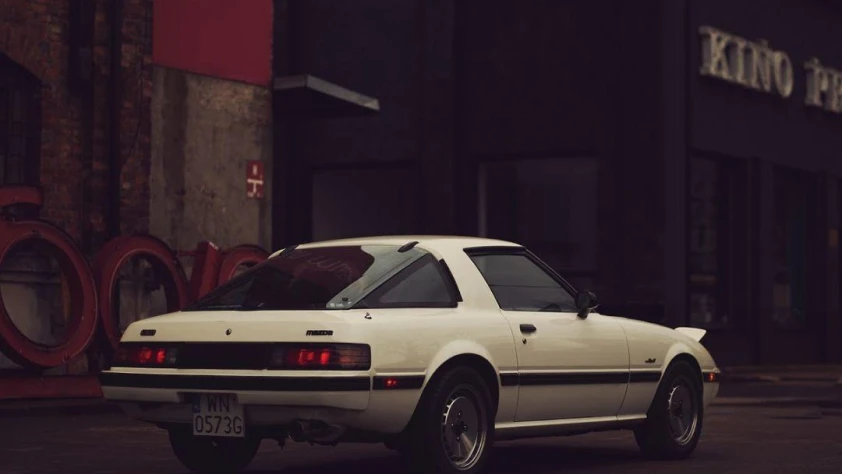 Mazda RX-7- Rok 1985 - Kolor Biały
