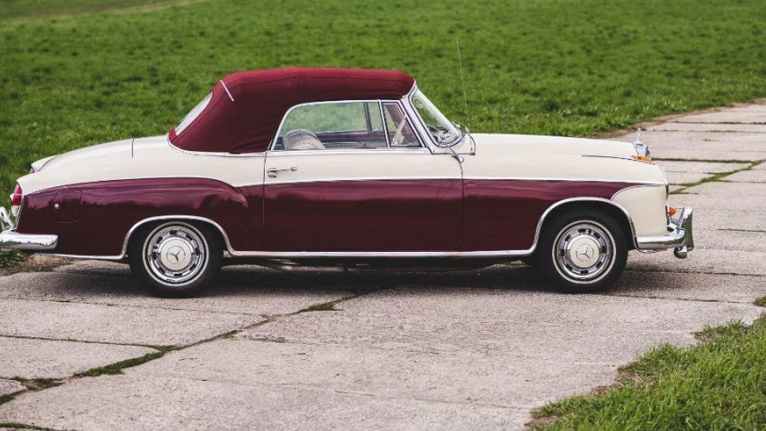 Mercedes 220SE W128- Rok 1960 - Kolor Beżowy