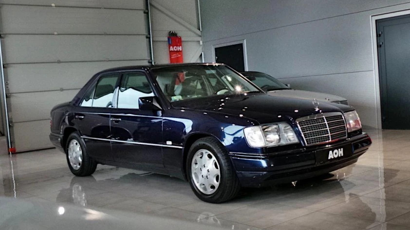 Mercedes 320 W124 1995 58 900 PLN Otoklasyki.pl