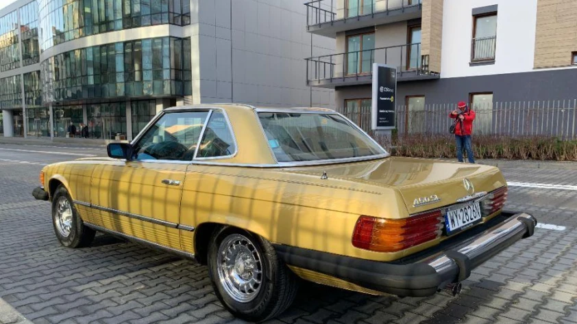 Mercedes 450SL R107- Rok 1976 - Kolor Złoty