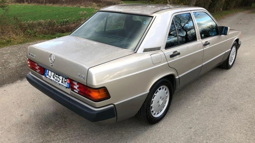 Mercedes W201 190 1990 17 900 PLN Otoklasyki.pl