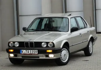 BMW Seria 3 316i E30 - zdjęcie - klasyk