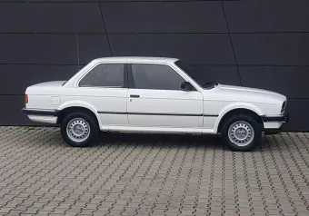 BMW Seria 3 325ix E30 - zdjęcie - klasyk