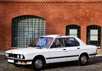BMW Seria 5 525e E28  - zdjęcie - klasyk