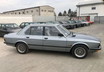 BMW Seria 5 535i E28 - zdjęcie - klasyk