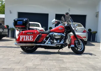 Harley-Davidson Road King Firefighter - zdjęcie - klasyk