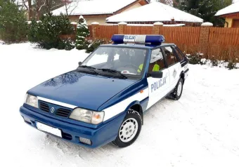 Polonez Caro Radiowóz Policyjny - zdjęcie - klasyk