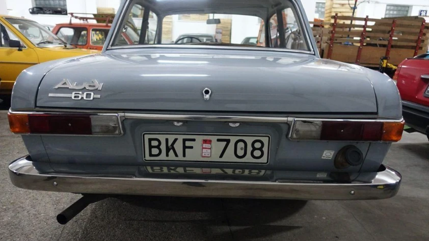 Audi 60- Rok 1969 - Kolor Szary