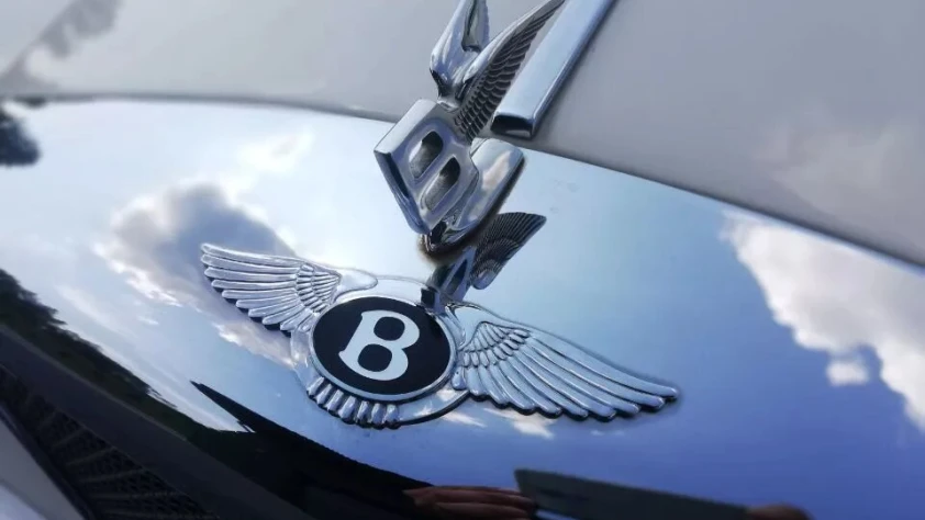 Bentley Eight- Rok 1990 - Kolor Beżowy