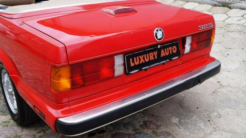BMW 325i Cabrio- Rok 1990 - Kolor Czerwony