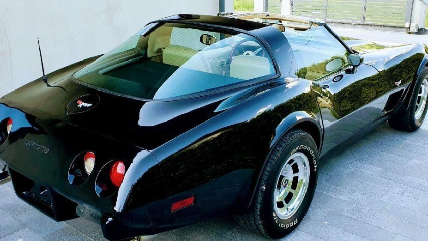 Chevrolet Corvette- Rok 1979 - Kolor Czarny
