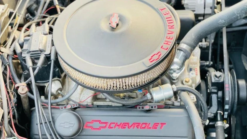 Chevrolet Corvette C3- Rok 1977 - Kolor Czarny