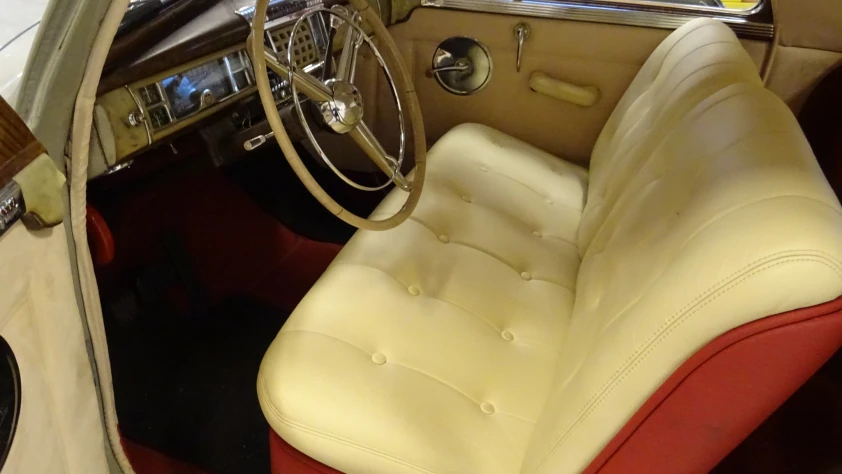 Chrysler Royal Business Coupe- Rok 1948 - Kolor Szary