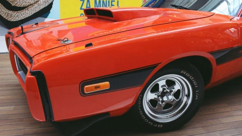 Dodge Charger- Rok 1972 - Kolor Inny kolor