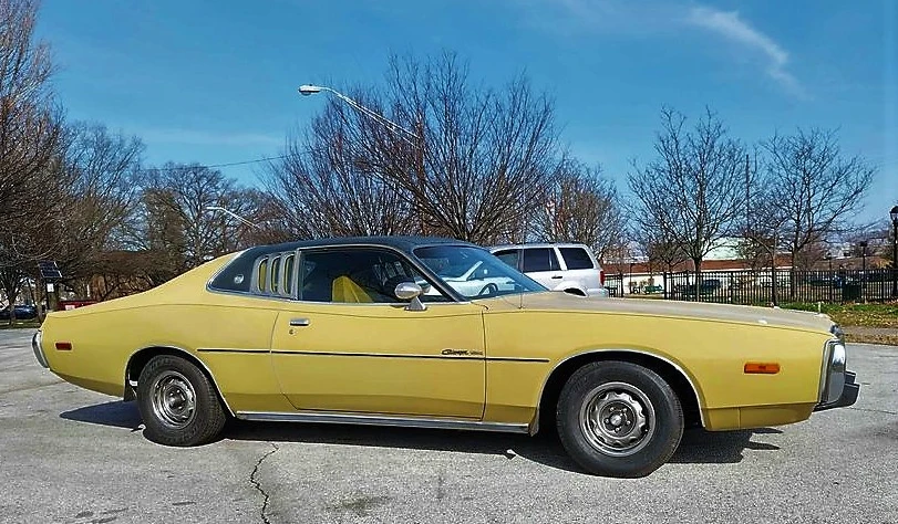 Dodge Charger- Rok 1973 - Kolor Żółty