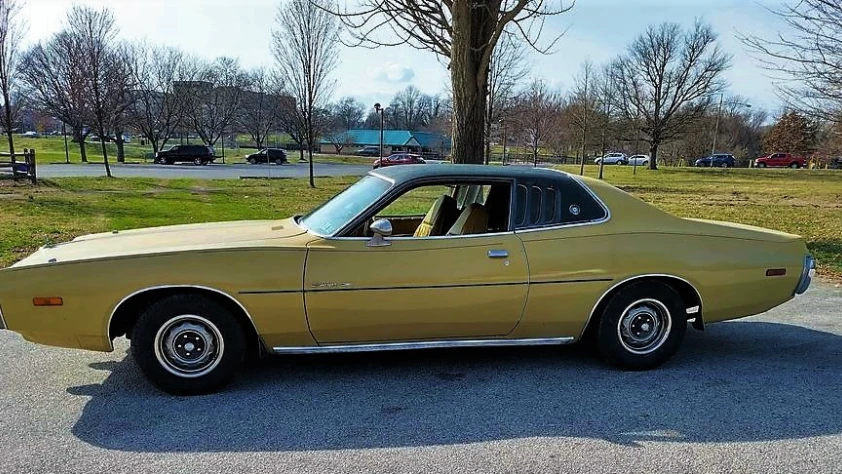 Dodge Charger- Rok 1973 - Kolor Żółty