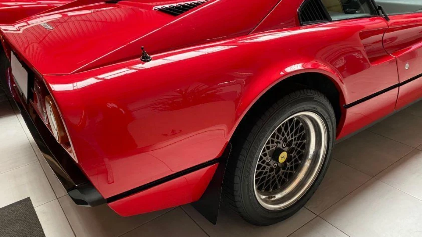 Ferrari 308- Rok 1981 - Kolor Czerwony