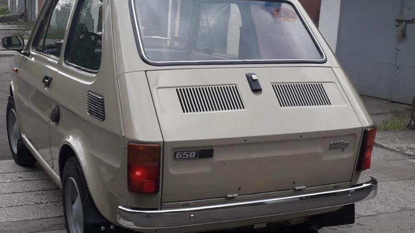 Fiat 126p- Rok 1979 - Kolor Beżowy
