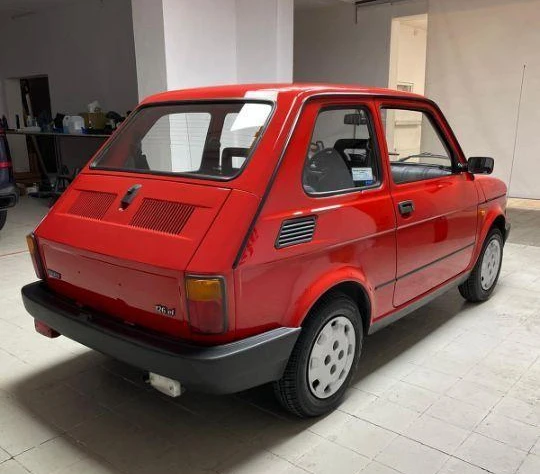 Fiat 126p- Rok 1995 - Kolor Czerwony