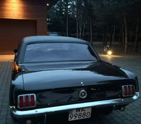 Ford Mustang- Rok 1964 - Kolor Czarny