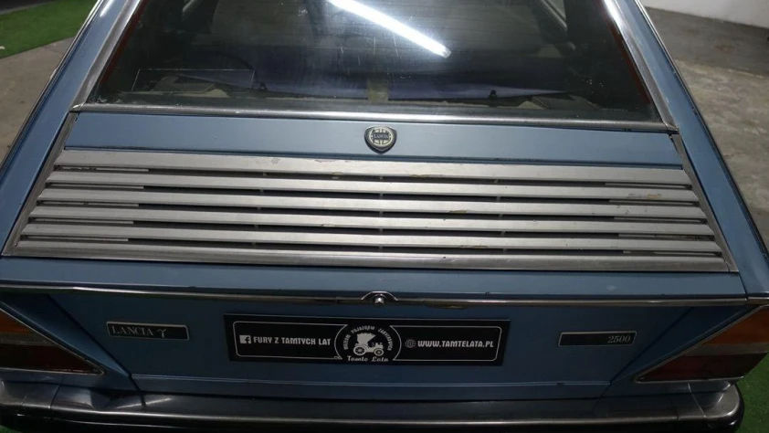 Lancia Gamma- Rok 1982 - Kolor Niebieski