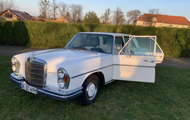Mercedes W 108- Rok 1969 - Kolor Biały 