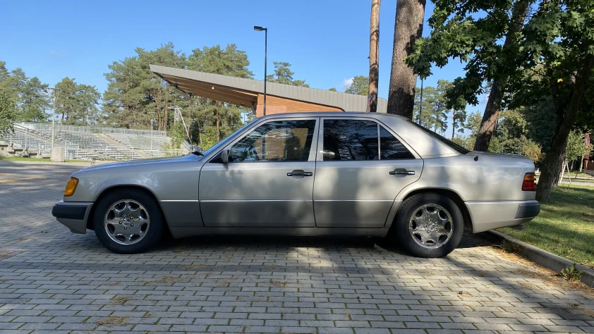 Mercedes W124 400E 1992 54 900 PLN Otoklasyki.pl
