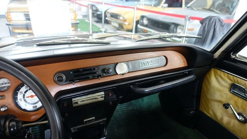 Na Projekt: Lancia Fulvia 3 Sport- Rok 1975 - Kolor Brązowy