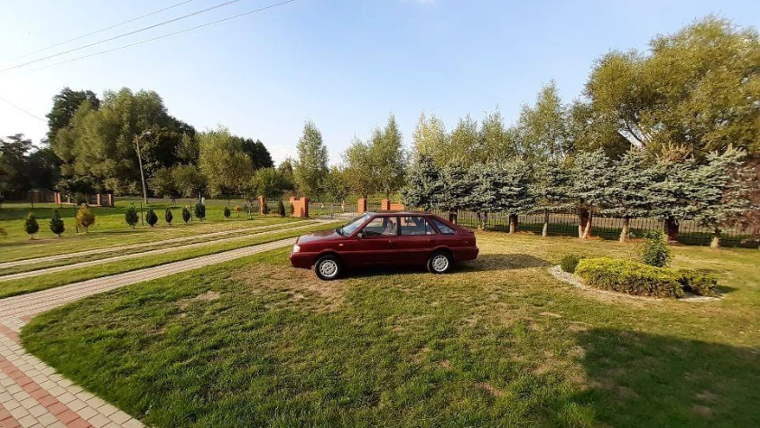 Polonez Caro Plus- Rok 1998 - Kolor Bordowy