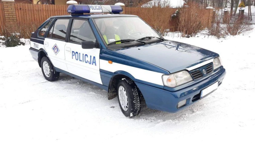 Polonez Caro Radiowóz Policyjny- Rok 1999 - Kolor Niebieski