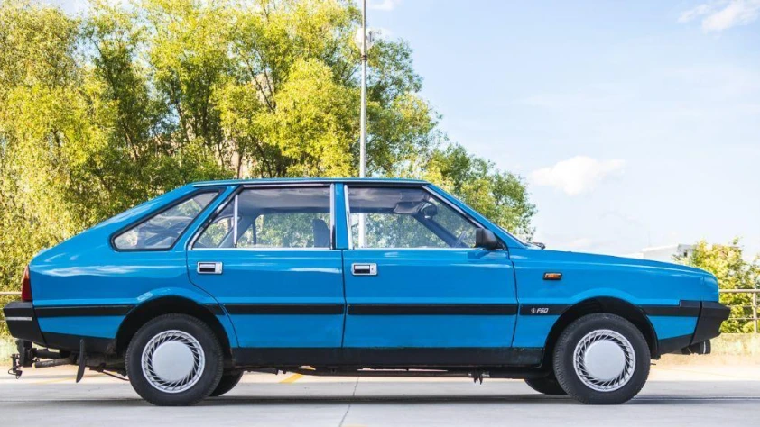 Polonez MR 89- Rok 1989 - Kolor Niebieski