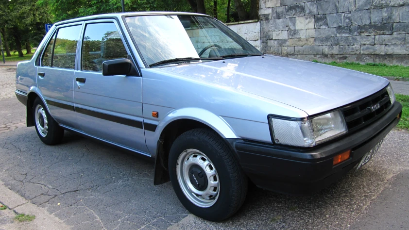 Toyota Corolla- Rok 1986 - Kolor Błękit Metalic