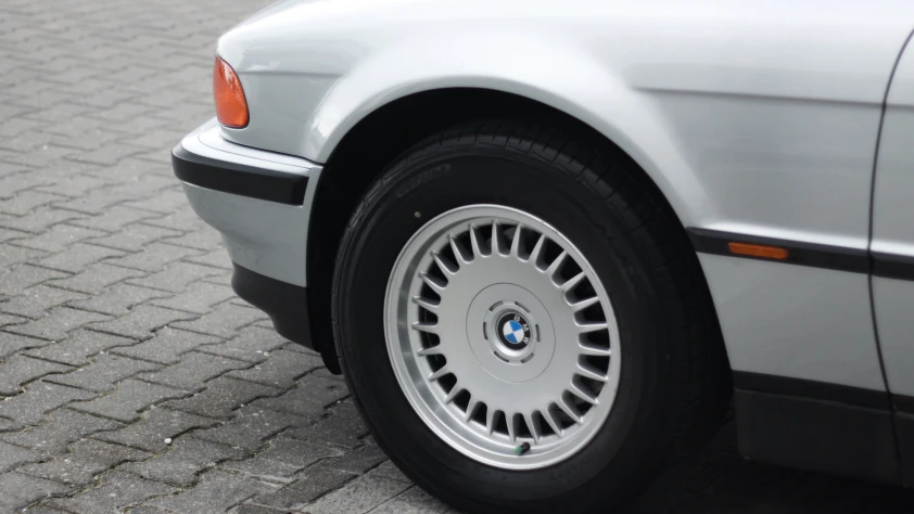BMW Seria 7 E38 728i 1996 - zdjęcie dodatkowe nr 2