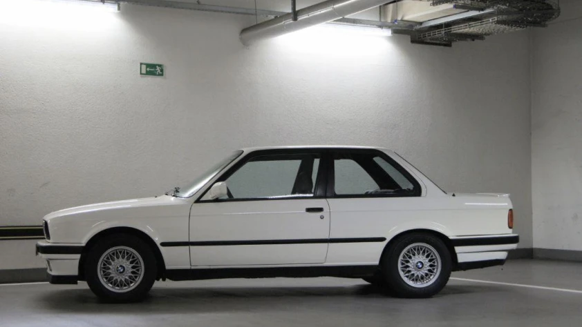 BMW Seria 3 E30 318iS 1990 - zdjęcie dodatkowe nr 1