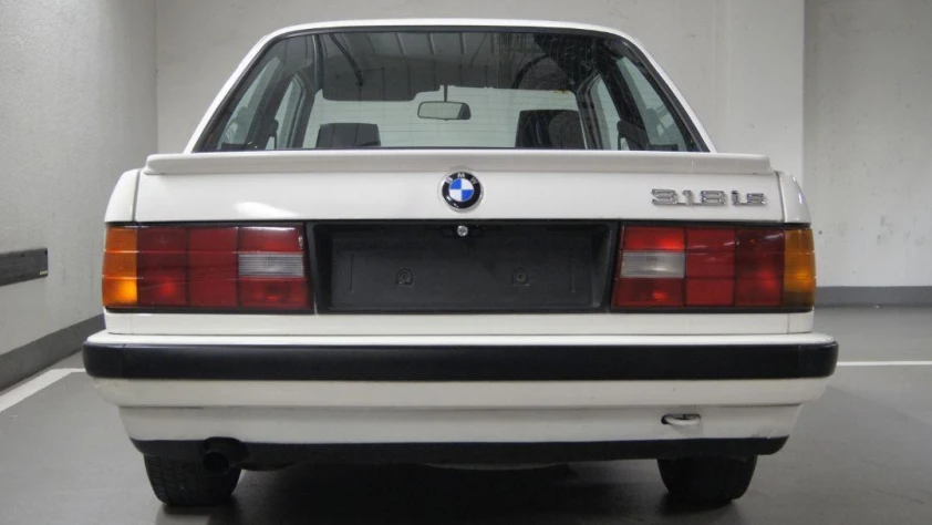 BMW Seria 3 E30 318iS 1990 - zdjęcie dodatkowe nr 7