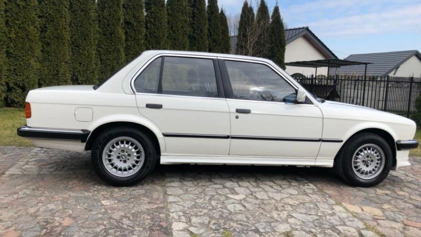 BMW Seria 3 E30 325e  1986 - zdjęcie dodatkowe nr 6