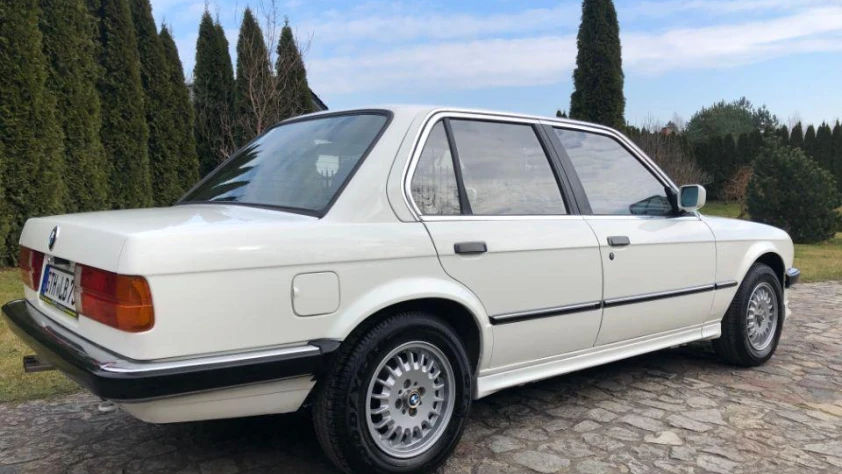 BMW Seria 3 E30 325e  1986 - zdjęcie dodatkowe nr 7
