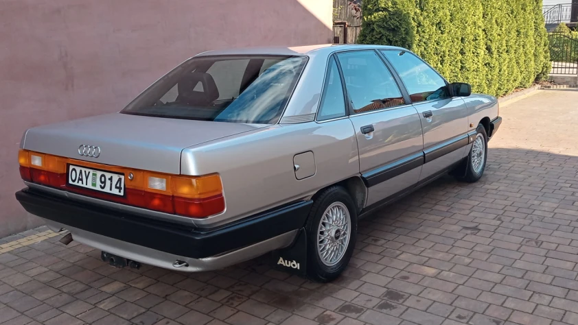 Audi 100  1989 - zdjęcie dodatkowe nr 2