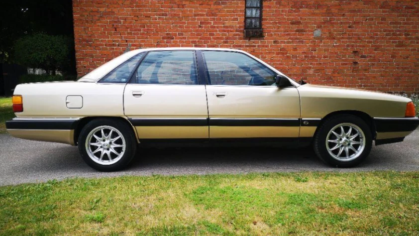 Audi 100 1990 - zdjęcie dodatkowe nr 1