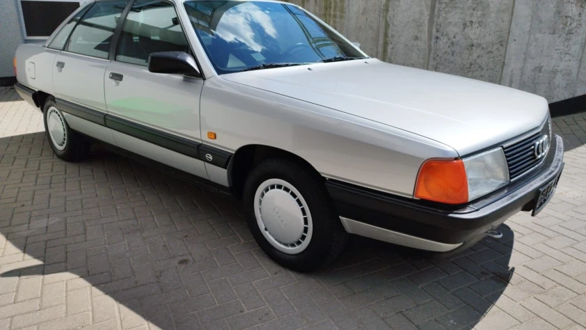 Audi 100 2.0E 1990 - zdjęcie dodatkowe nr 1