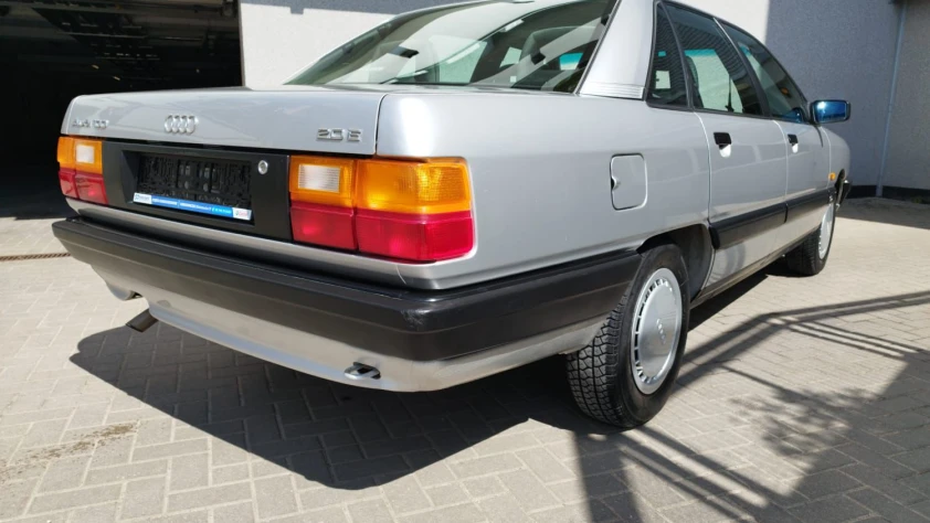 Audi 100 2.0E 1990 - zdjęcie dodatkowe nr 3