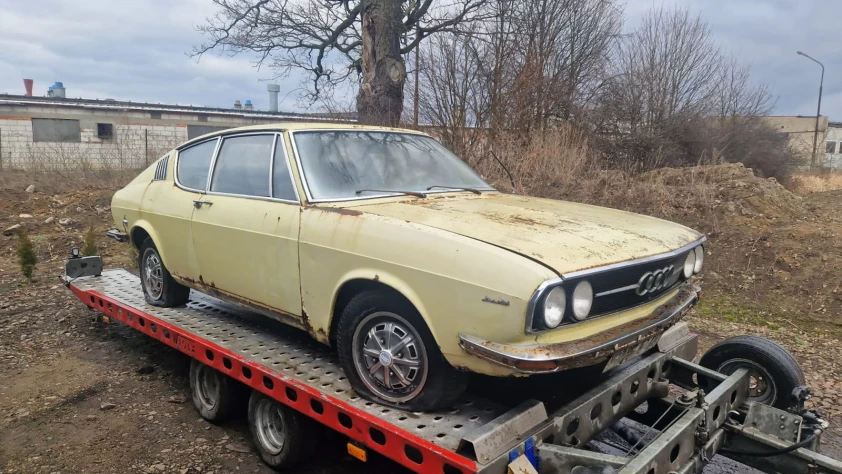 Audi 100 Cupe sgt 1973 - zdjęcie główne