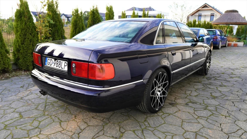 Audi A8 D2 4.2 V8 Quattro 1999 - zdjęcie dodatkowe nr 2